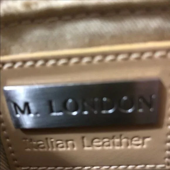M London Italian Leather Handbag beautiful tailored look. - Picture 5 of 7